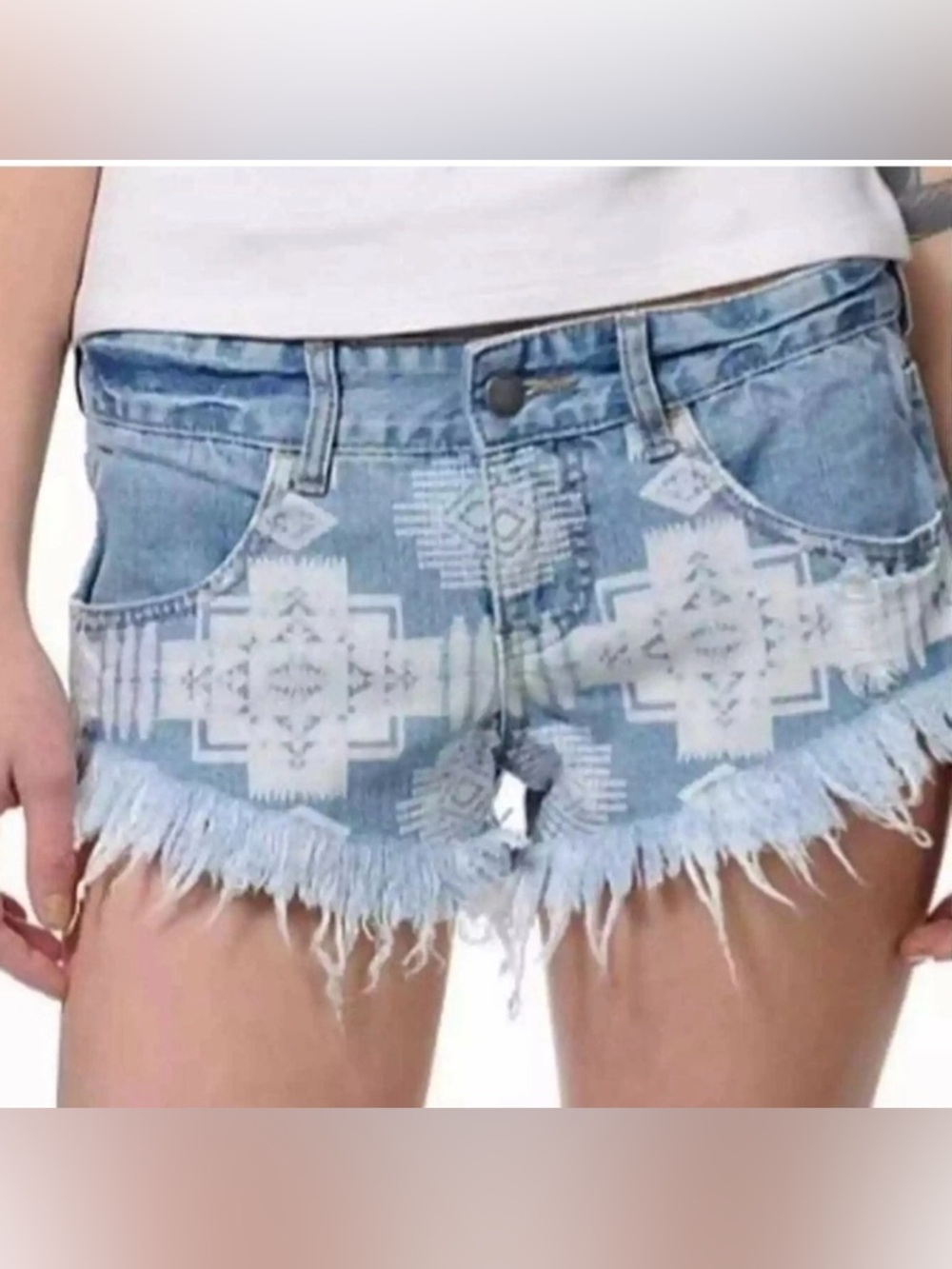 Billabong Laneway Y2K Low Rise Aztec Distressed Denim Shorts Size 1